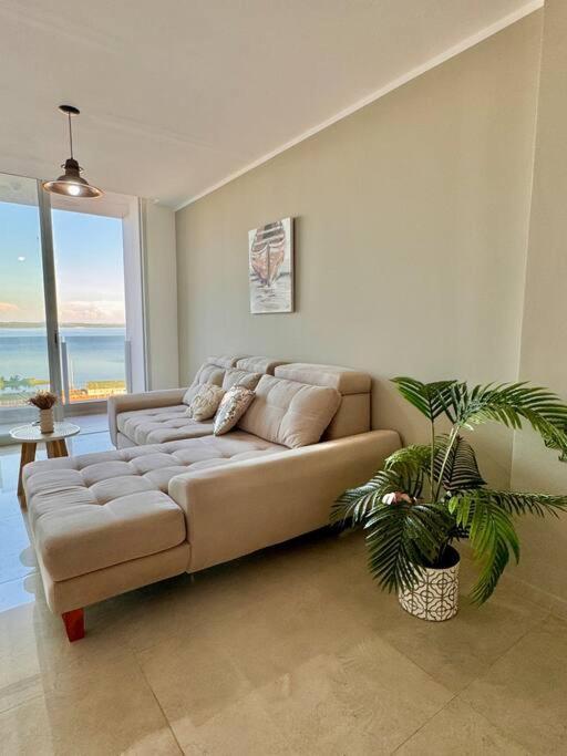 Piso 12 Edif Alarif Trench Apartment *
